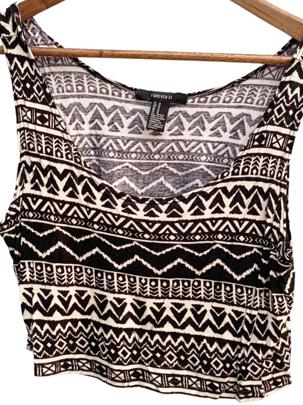 Forever 21 Women's Black White Tribal Print Crop Tank Top Size M Boho Festival